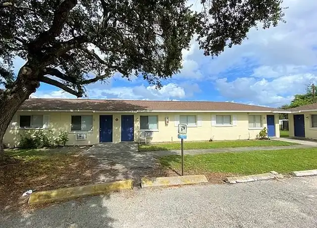 Property at 1308 36th Ave W Unit 1, Bradenton, FL, 34205, 1 bed, 1 bath, [object Object]
