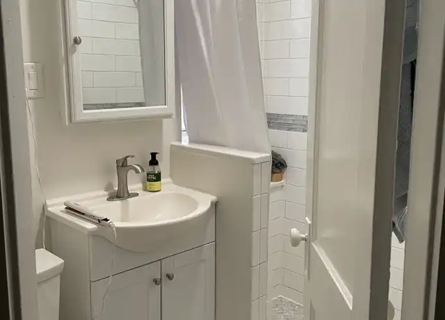 Property at 1189 Commonwealth Ave Unit 18, Allston, MA, 02134, 2 beds, 1 bath, [object Object]