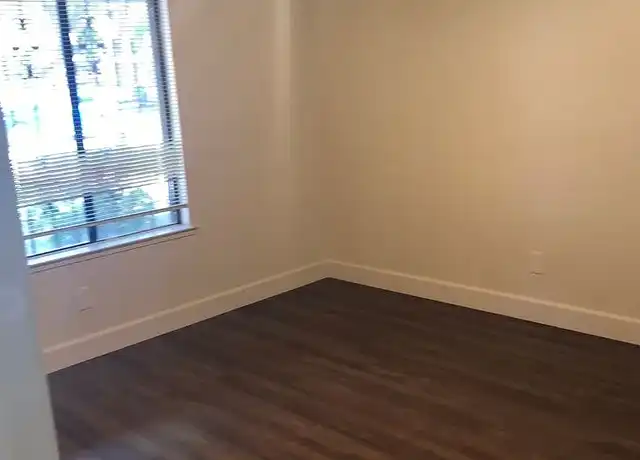 Property at The Woodside - 3212 E Ashcroft Ave, Fresno, CA, 93726, 1 bed, 1 bath, [object Object]