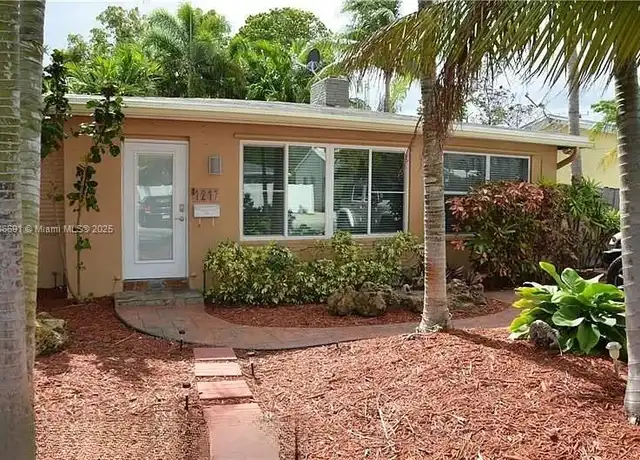 Property at 1215 NE 16th Ave Unit 2, Fort Lauderdale, FL, 33304, 2 beds, 2 baths, [object Object]