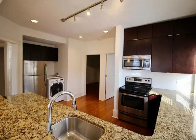 Photo of 2836 Franklin Blvd, Cleveland, OH 44113