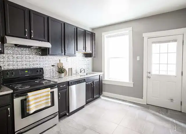 Property at Vandy House - 3906 Lindell Blvd, St. Louis, MO, 63108, 2-3 beds, 1 bath, [object Object]