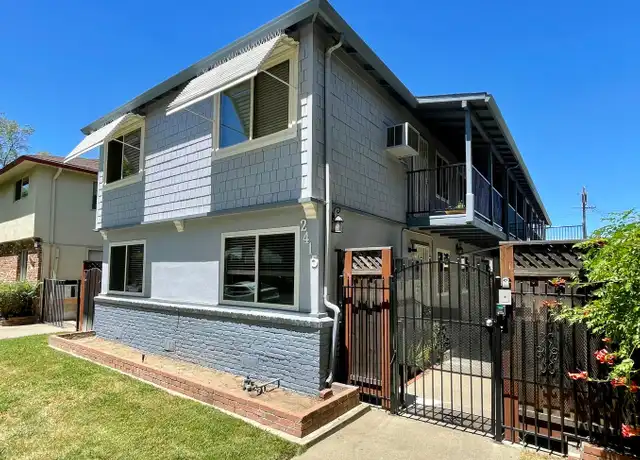 Property at 2415 T St Unit 06, Sacramento, CA, 95816, 1 bed, 1 bath, [object Object]