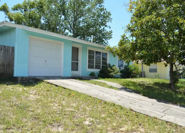 Property at 452 Edgehill Ave, Spring Hill, FL, 34606, 2 beds, 1.5 baths, [object Object]