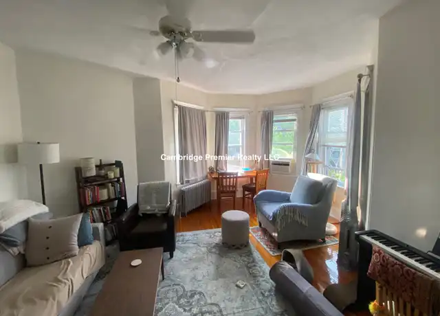 Property at 922 Broadway Unit 1, Somerville, MA, 02144, 2 beds, 1 bath, [object Object]