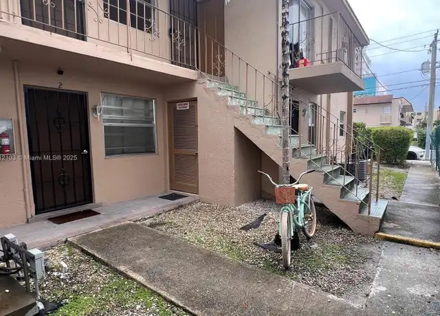 Property at 427 SW 6th St Apt 2, Miami, FL, 33130, 2 beds, 1 bath, [object Object]