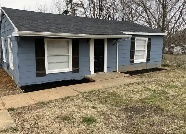 Property at 729 E Walker St, Denison, TX, 75021, 2 beds, 1 bath, [object Object]