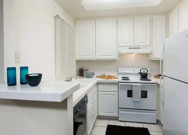 Property at eaves Warner Center - 5727 Canoga Ave, Woodland Hills, CA, 91367, 0-3 beds, 1-2 bath, [object Object]