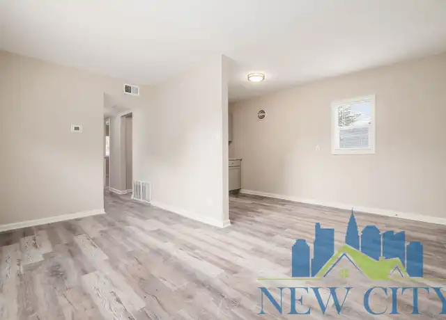 Property at 416 S Yale Ave Unit 1150 (Upper), Columbus, OH, 43223, 2 beds, 1 bath, [object Object]