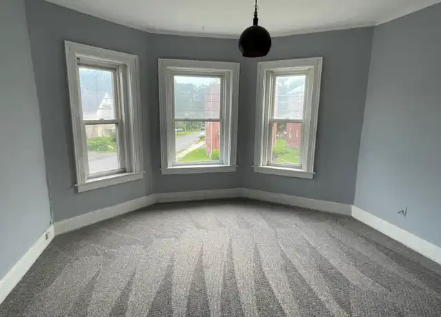 Property at 643 W Main St Unit 2-W, New Britain, CT, 06053, 2 beds, 1 bath, [object Object]