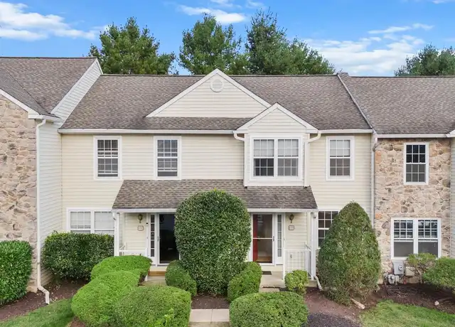 Property at 653 Shropshire Dr, West Chester, PA, 19382, 3 beds, 2.5 baths, [object Object]