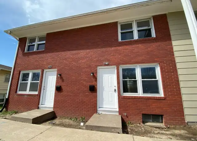 Property at 2712 Magnolia Dr, Bettendorf, IA, 52722, 2 beds, 1 bath, [object Object]