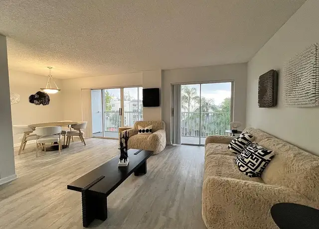 Photo of 2853 W Commercial Blvd, Fort Lauderdale, FL 33309