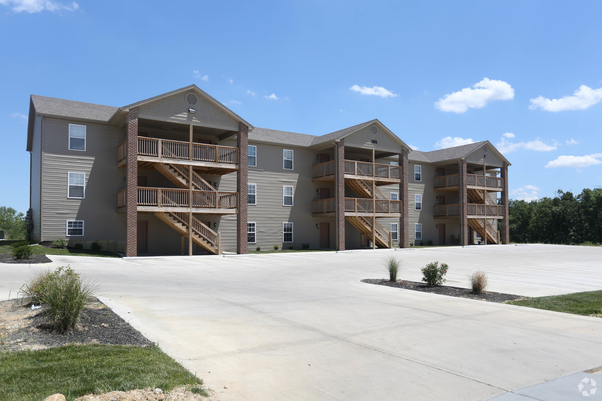 174 Killdeer Cir Unit 206, Moscow Mills, MO 63362 | Redfin