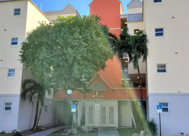 Property at 8255 Lake Dr #402, Doral, FL, 33166, 1 bed, 1 bath, [object Object]