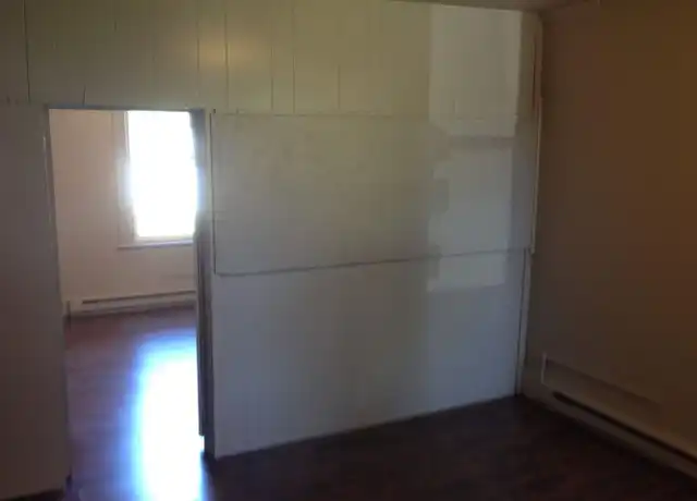 Property at 15-21 N Walnut St, Dallastown, PA, 17313, 1 bed, 1 bath, [object Object]