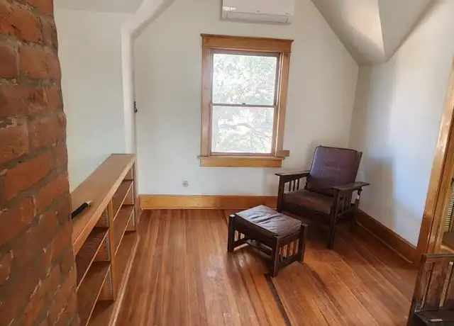 Property at 820 Arno St SE, Albuquerque, NM, 87102, 2 beds, 1 bath, [object Object]