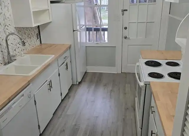 Property at 717 Broadway Avenue J Unit 2, Galveston, TX, 77550, 1 bed, 1 bath, [object Object]
