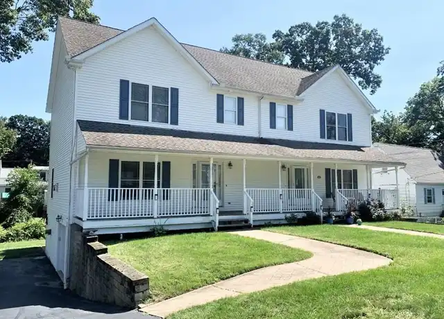Property at 17 Spring Glen Rd Unit A, Niantic, CT, 06357, 3 beds, 2.5 baths, [object Object]