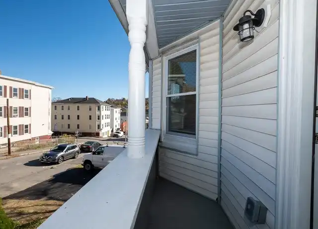 Property at 13 Seward St #2, Worcester, MA, 01604, 2 beds, 1 bath, [object Object]