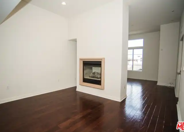 Property at 5831 Seawalk Dr #221, Playa Vista, CA, 90094, 2 beds, 2.5 baths, [object Object]