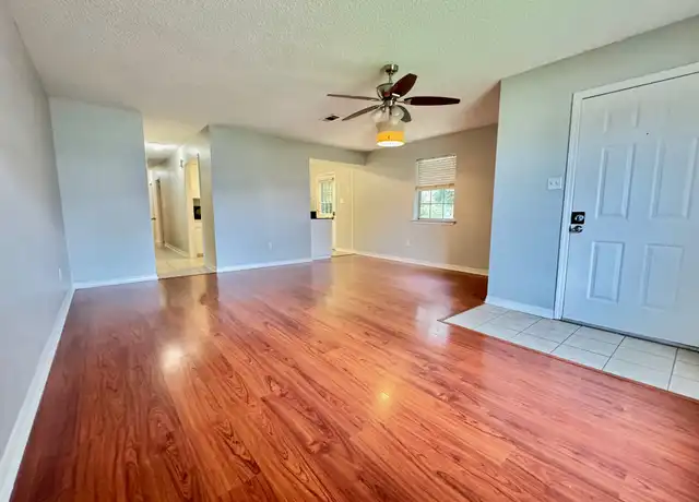 Property at 161 Dodge Ave Unit 1, New Orleans, LA, 70121, 2 beds, 1 bath, [object Object]