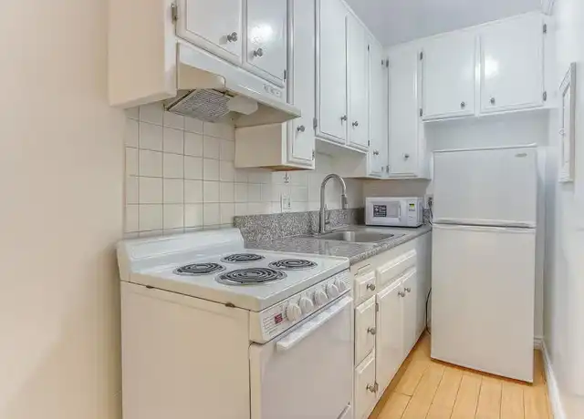 Property at 1370 Veteran Ave, Los Angeles, CA, 90024, 1 bed, 1 bath, [object Object]