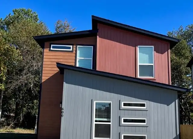 Property at 600 Pacific Ave, Bentonville, AR, 72713, 3 beds, 2 baths, [object Object]