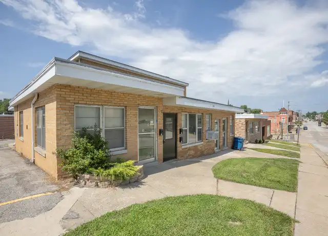 Property at 210 E Dunklin St Unit B2, Jefferson City, MO, 65101, 0 beds, 1 bath, [object Object]