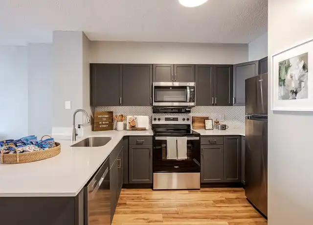 Property at 15 Bank Apartments - 15 Bank St, White Plains, NY, 10606, 1 bed, 1 bath, [object Object]