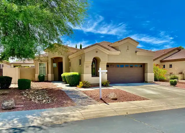 Property at 6827 S St Andrews Way, Gilbert, AZ, 85298, 2 beds, 3 baths, [object Object]