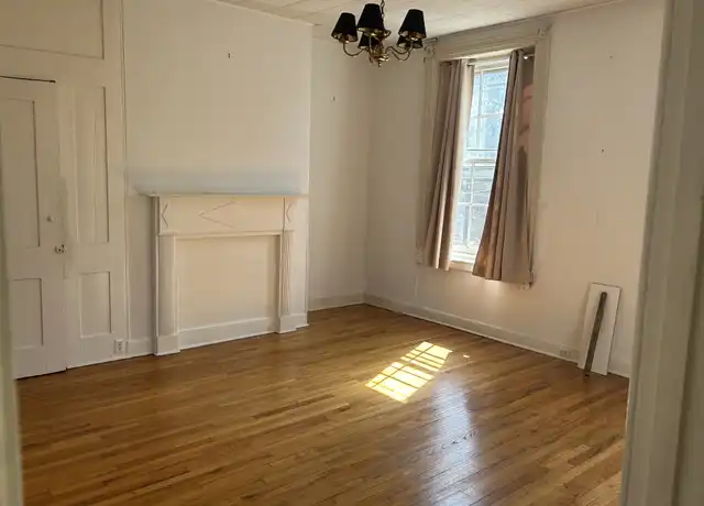 Property at 30 York St Apt 4, Lambertville, NJ, 08530, 1 bed, 1 bath, [object Object]