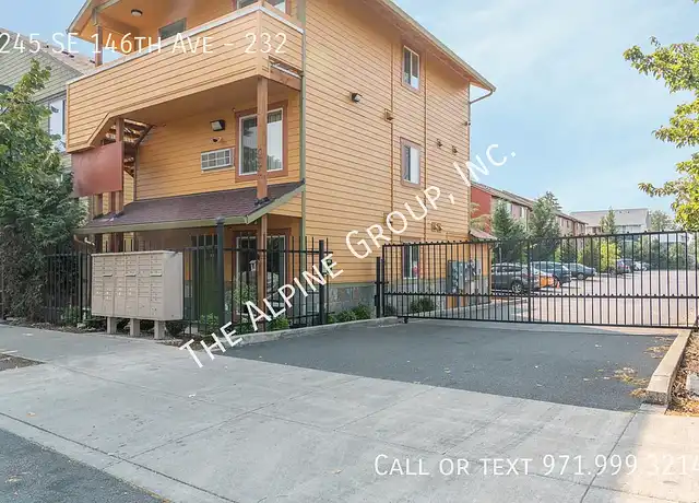 Property at Ascot 146 Apartments - 255 SE 146th Ave, Portland, OR, 97233, 2 beds, 2 baths, [object Object]