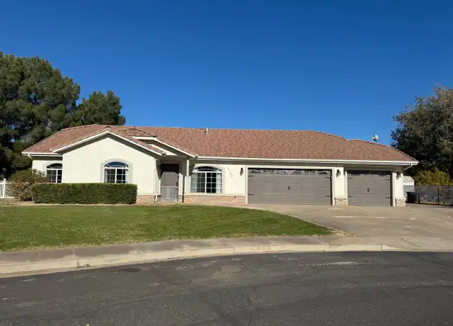 Property at 3722 Del Rio Cir, St George, UT, 84790, 3 beds, 2 baths, [object Object]
