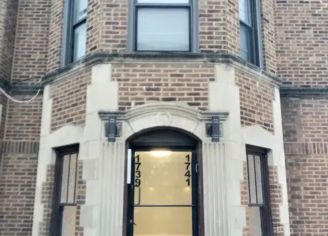 Property at 1739 W 80th St Unit STREET-1 1739-1, Chicago, IL, 60620, 2 beds, 1 bath, [object Object]