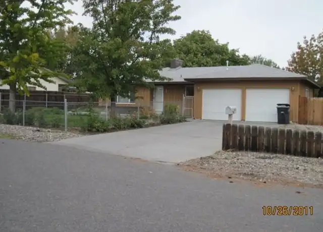 Property at 5007 W Irving St, Pasco, WA, 99301, 3 beds, 2 baths, [object Object]