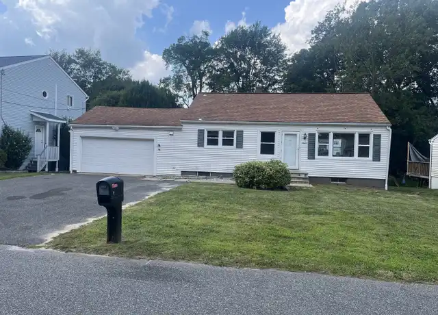 Property at 7 Maple Ridge Rd, Danbury, CT, 06811, 3 beds, 2.5 baths, [object Object]