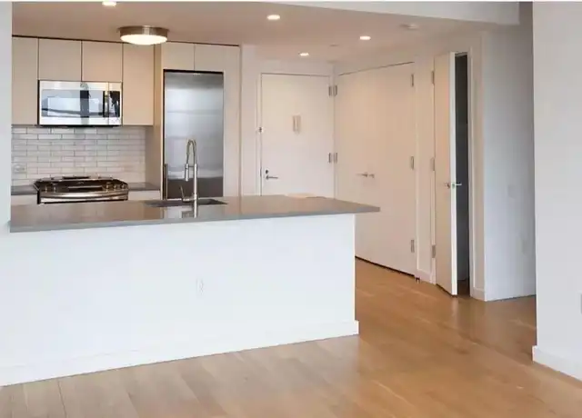 Property at 331 E Houston St Unit 9F, New York, NY, 10002, 2 beds, 2 baths, [object Object]