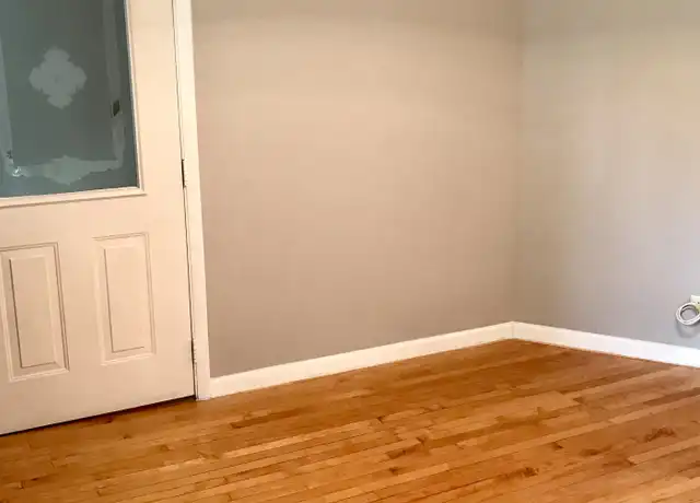 Property at 806 S Leavitt St, Chicago, IL, 60612, 2 beds, 1 bath, [object Object]