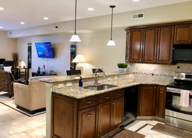 Property at 239 E Fountain Blvd Unit 100, Colorado Springs, CO, 80903, 1 bed, 1 bath, [object Object]