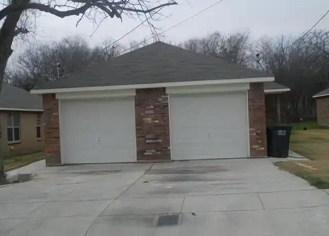 Property at 5020 Chapman St Unit 5020, Fort Worth, TX, 76105, 3 beds, 2 baths, [object Object]