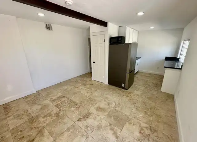 Property at 3030 Plaza St Unit Studio 3, Las Vegas, NV, 89121, 1 bed, 1 bath, [object Object]