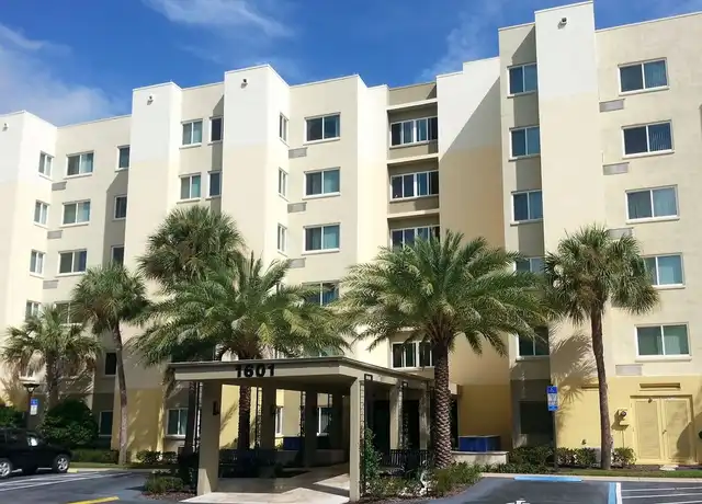 Property at 1601 Havendale Blvd NW Unit 101, Winter Haven, FL, 33881, 1 bed, 1 bath, [object Object]