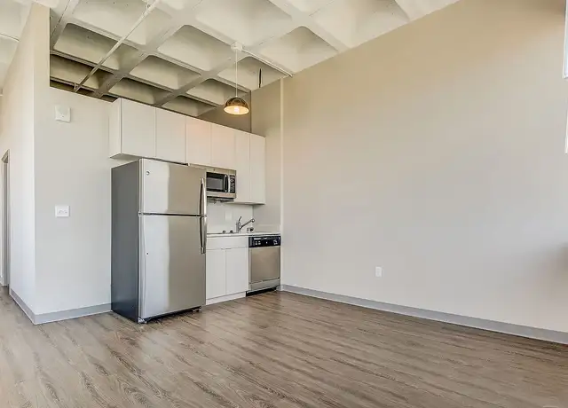 Photo of 735 W Wisconsin Ave, Milwaukee, WI 53233