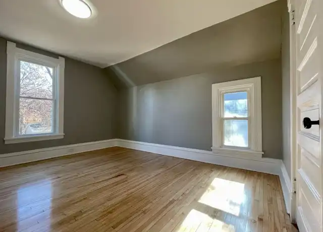 Property at 3014 Girard Ave N, Minneapolis, MN, 55411, 3 beds, 1 bath, [object Object]