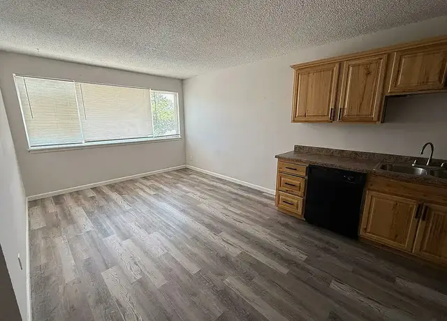 Photo of 1930 E Bijou St, Colorado Springs, CO 80909
