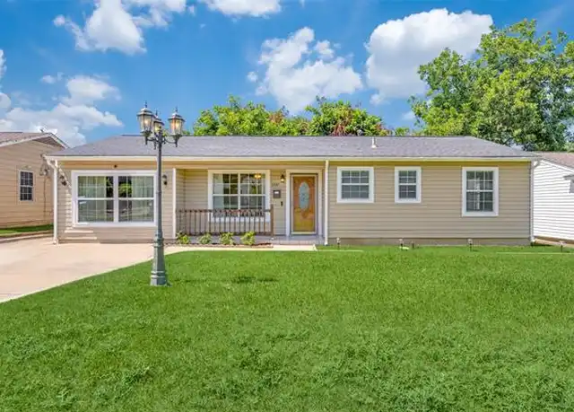 Property at 4537 Bridle Wood Dr, Dallas, TX, 75211, 3 beds, 3 baths, [object Object]