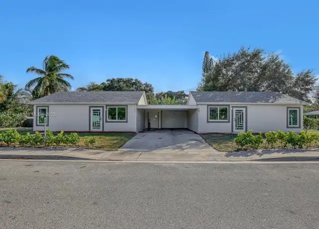 Property at 802 S M St Unit 802, Lake Worth Beach, FL, 33460, 2 beds, 1 bath, [object Object]
