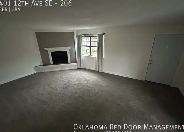 Property at 401 12th Ave SE #206, Norman, OK, 73071, 3 beds, 3 baths, [object Object]