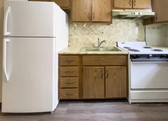 Property at 1924 W Jackson St Unit 01, Muncie, IN, 47303, 1 bed, 1 bath, [object Object]